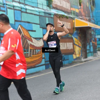 Runner Photo 8102676