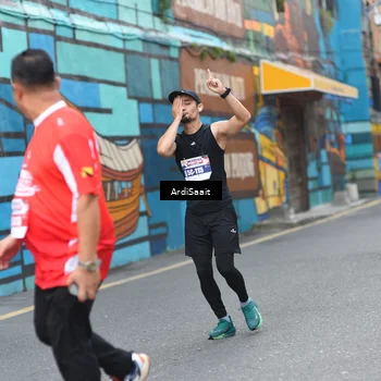 Runner Photo 8102679