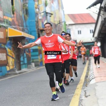 Runner Photo 8102705