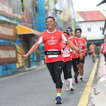 Runner Photo 8102707