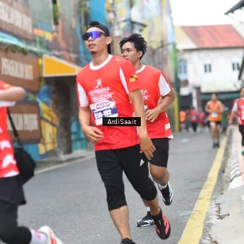 Runner Photo 8102714