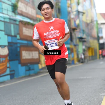 Runner Photo 8102715