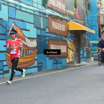 Runner Photo 8102737