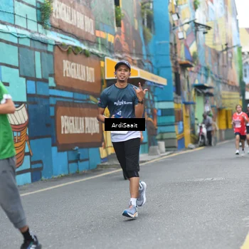 Runner Photo 8102741