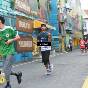Runner Photo 8102742