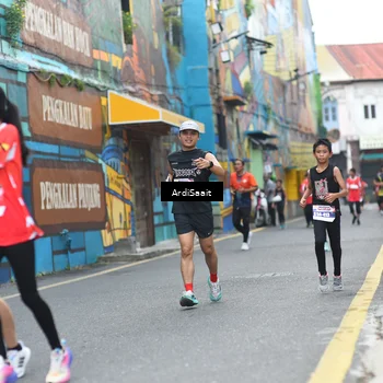 Runner Photo 8102753