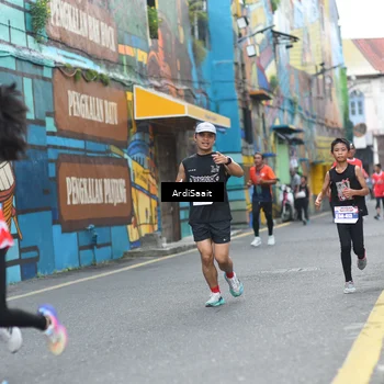 Runner Photo 8102757