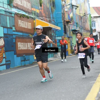 Runner Photo 8102760