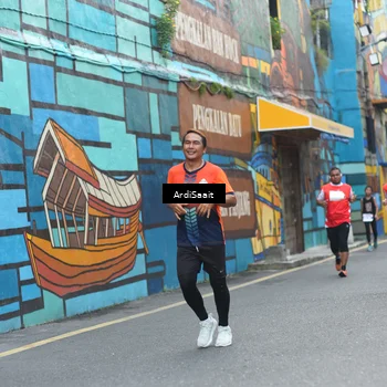 Runner Photo 8102773