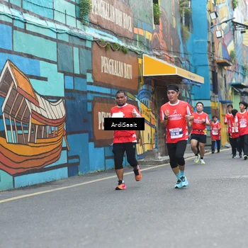 Runner Photo 8102774