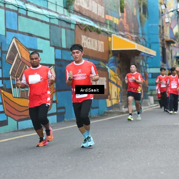 Runner Photo 8102782
