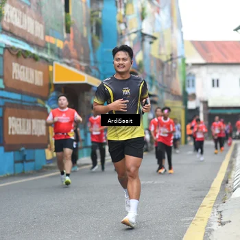 Runner Photo 8102786