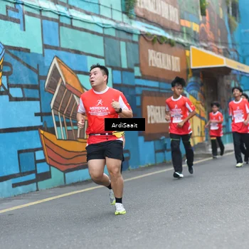 Runner Photo 8102793