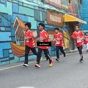 Runner Photo 8102796