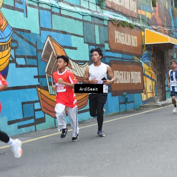Runner Photo 8102808