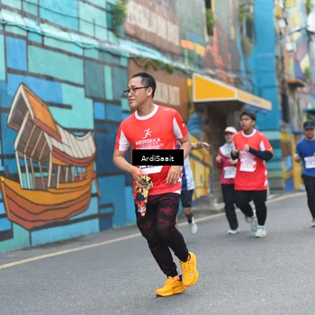 Runner Photo 8102816