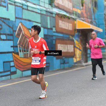 Runner Photo 8102822