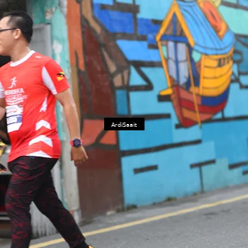 Runner Photo 8102824