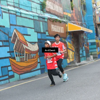 Runner Photo 8102853