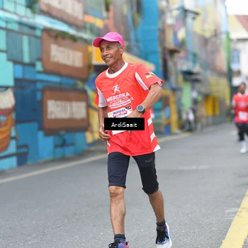 Runner Photo 8102895