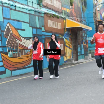 Runner Photo 8102899
