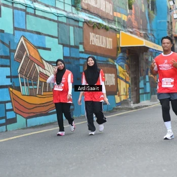 Runner Photo 8102901