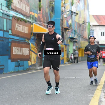 Runner Photo 8102910