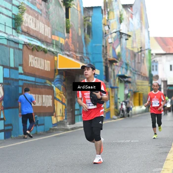 Runner Photo 8102917