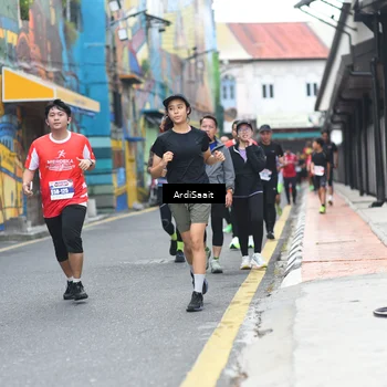 Runner Photo 8102944