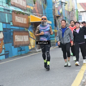 Runner Photo 8102955