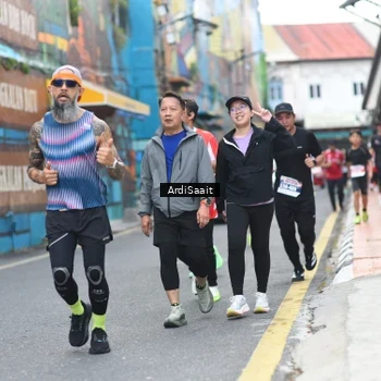 Runner Photo 8102958
