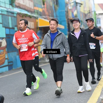 Runner Photo 8102961