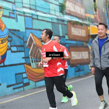 Runner Photo 8102984