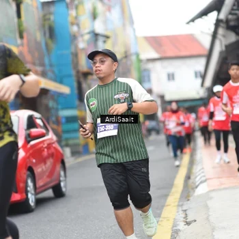 Runner Photo 8102993