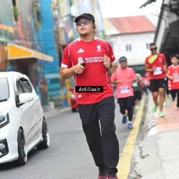 Runner Photo 8103002