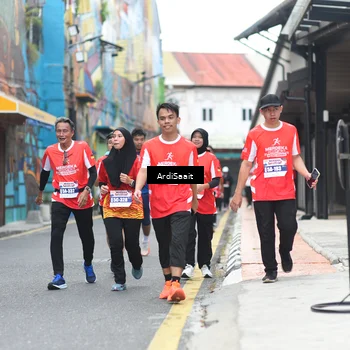 Runner Photo 8103007