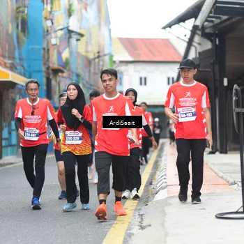 Runner Photo 8103011