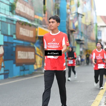 Runner Photo 8103023