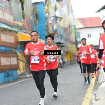Runner Photo 8103025