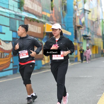 Runner Photo 8103031