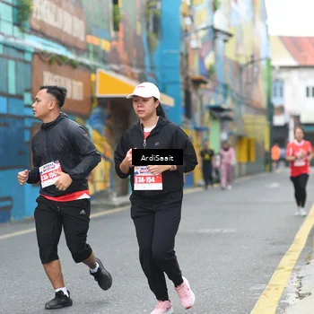 Runner Photo 8103033