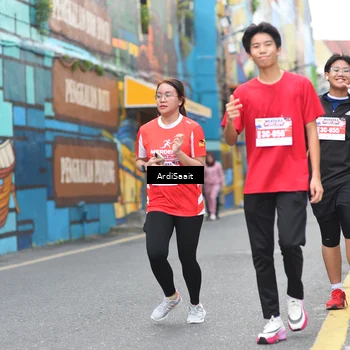Runner Photo 8103037