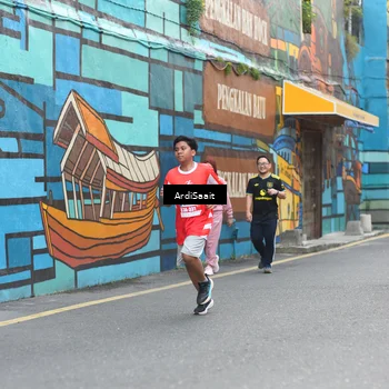 Runner Photo 8103047