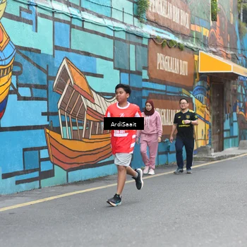 Runner Photo 8103048