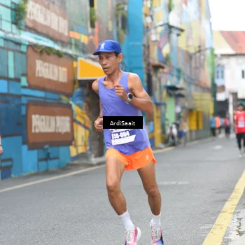 Runner Photo 8103060
