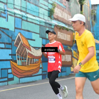 Runner Photo 8103062