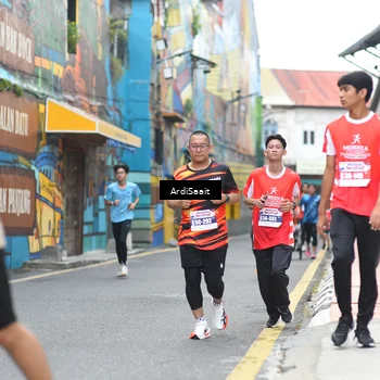 Runner Photo 8103074