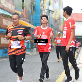 Runner Photo 8103075