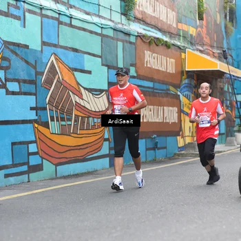 Runner Photo 8103090