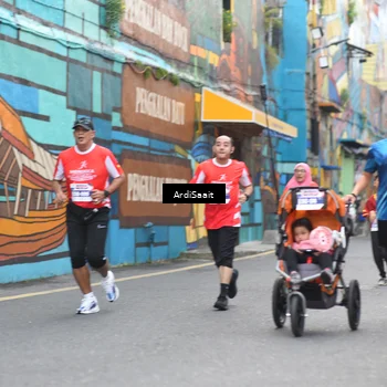 Runner Photo 8103092